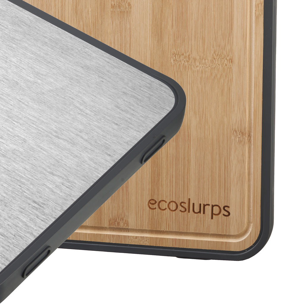 Steel and Bamboo Chopping Board - Double Sided Design made of recycled steel and natural wood